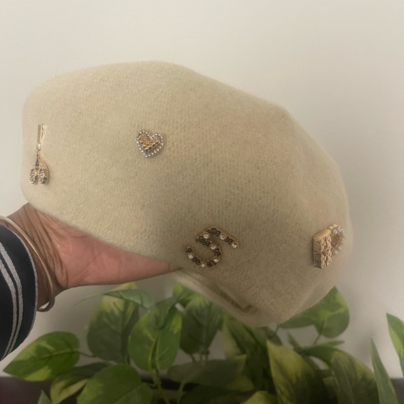 NEW! Beret “Luxury Inspired” - Picture 2 of 8